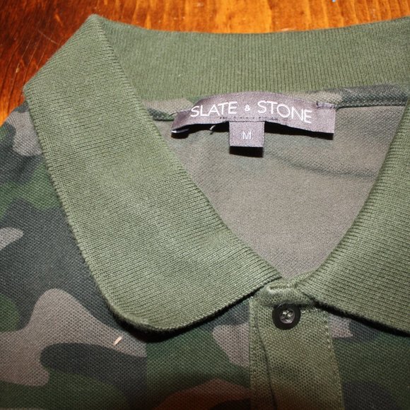 Slate & Stone Men's Short Sleeve Camo Polo. Size Medium. Two Buttons. - Picture 3 of 6